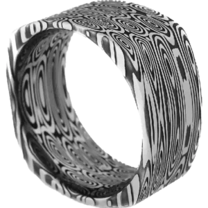 viereckiger Ring aus Damaststahl